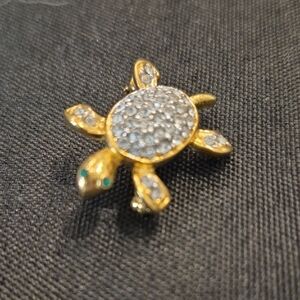 Joan Rivers Vintage Gold  And Rhinestne Turtle Brooch